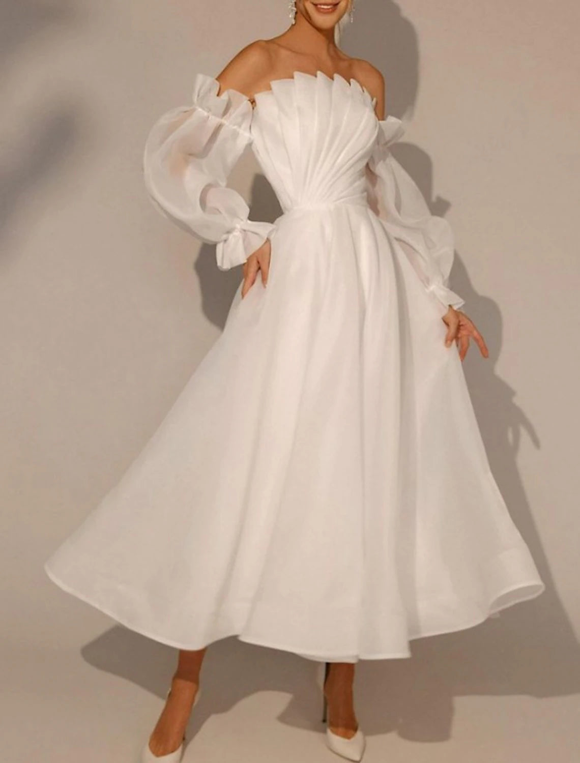 Classic Women's Clothing Styles Gorgeous Glamour Collection Little White Dresses Wedding Dresses A-Line Square Neck Long Sleeve Ankle Length Organza Bridal Gowns With Pleats Solid Color