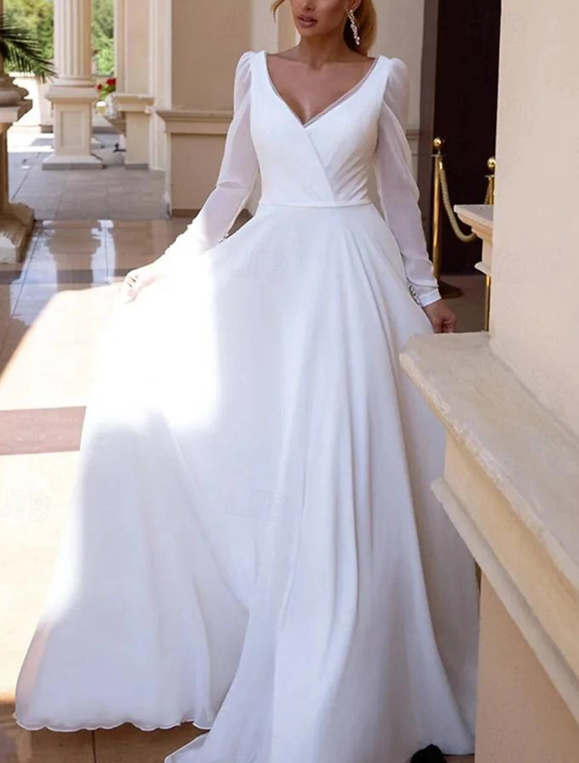 Women's Plus-Size Outfit Special Occasion Wear Simple Wedding Dresses A-Line V Neck Long Sleeve Floor Length Chiffon Bridal Gowns With Pleats Solid Color