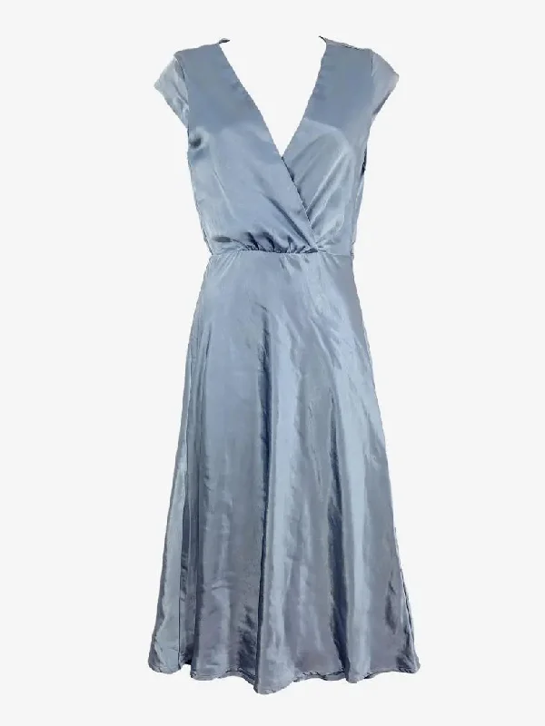 Women's Stylish Vacation Attire Unleash Your Trendy Side Billy J Cinderella Blue Satin Evening Dress Size 4