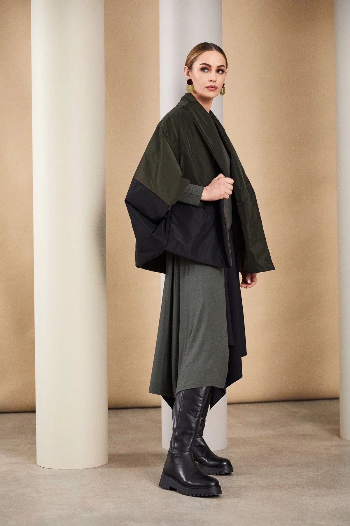 Women's Evening Attire Lightweight Fabric Naya Batwing Green/Black Poncho Jacket