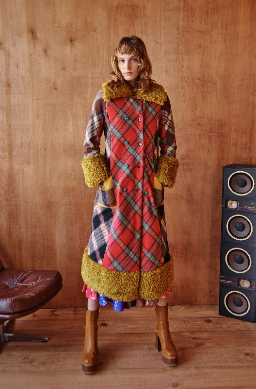 Women's Stylish Outdoor Outfit Sophisticated Cut Celia B Gradina Mixed Textiles Tartan Coat