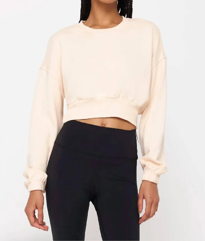 Women's High-Fashion Attire Vibrant Femme Fashion Aspen Sweatshirt In Blush