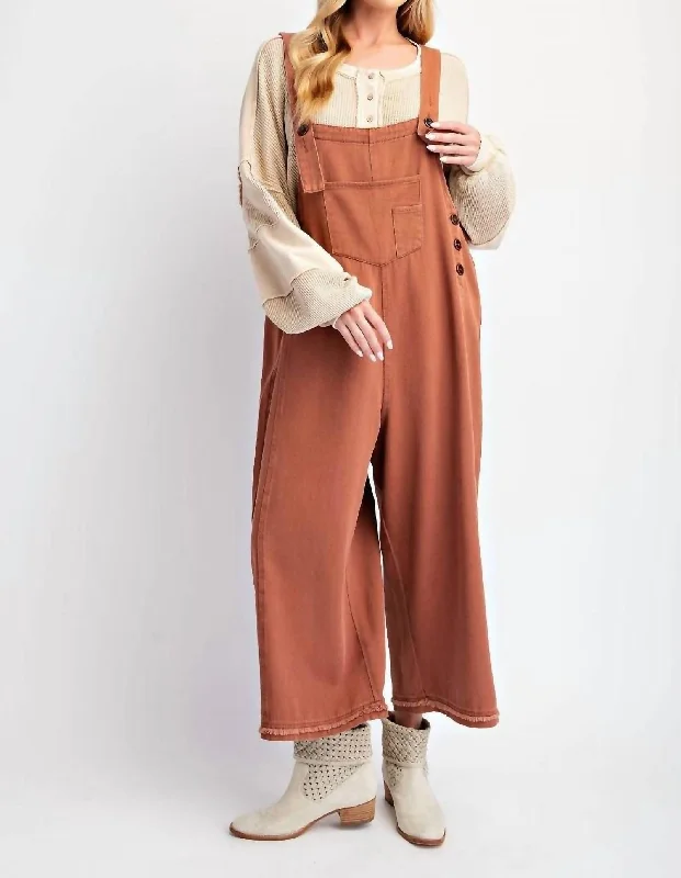 Women's Contemporary Apparel Trend Setting Threads Washed Twill Jumper Pants In Cinnamon